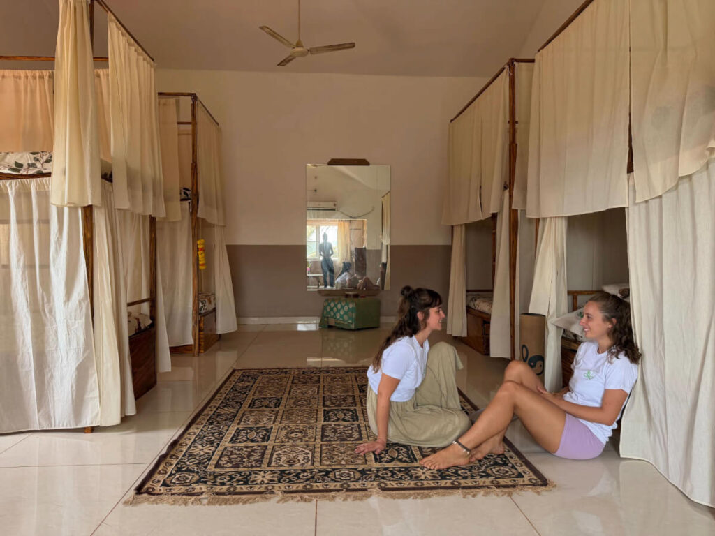 Shared dorm accommodation included in the 200-hour yoga TTC at Sohum Yoga School, Arambol, Goa